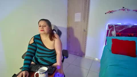 lizz_milf online show from October 25, 11:07 am