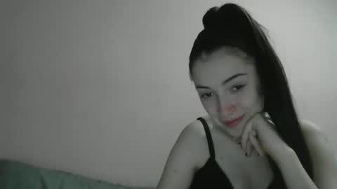 Lyzzie online show from February 11, 7:15 pm