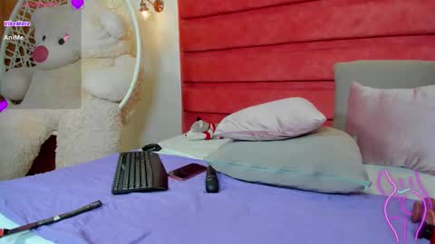 Snapshot of lizzy_joss chatting on October 28, 10:25 pm Lizzy Joss online show from October 28, 10:25 pm