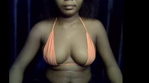 lizzy online show from October 11, 6:32 pm