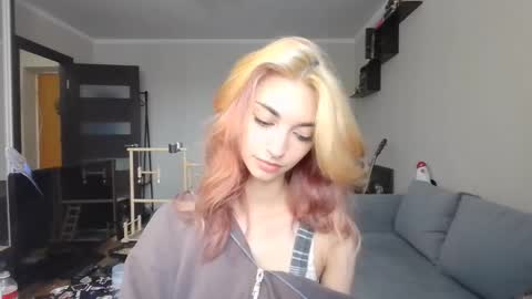 Amelia online show from September 29, 10:20 am