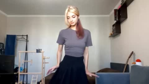 Amelia online show from September 25, 8:02 am