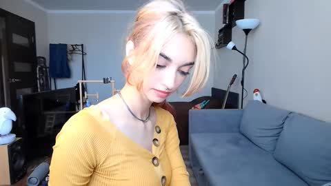 Amelia online show from October 2, 10:20 am