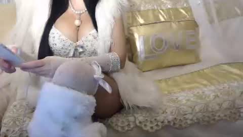 Lilu online show from December 11, 5:43 am