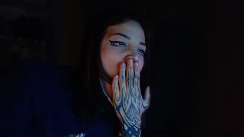 lola online show from April 21, 2:13 pm