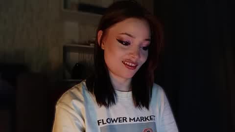 lola online show from April 25, 3:31 pm