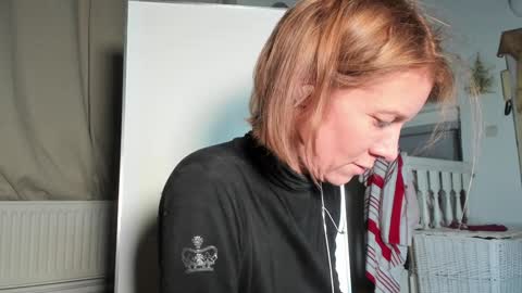 lola_belgium online show from February 4, 6:06 pm