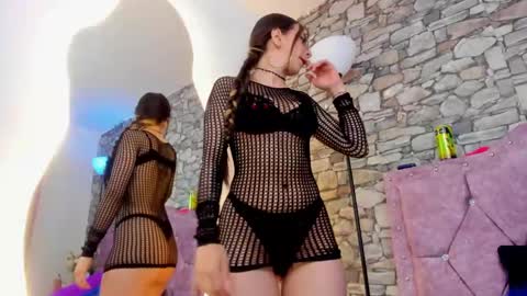 LOLA online show from April 13, 6:52 pm