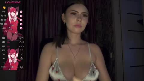 lola_bunyyyyy online show from October 4, 6:56 pm