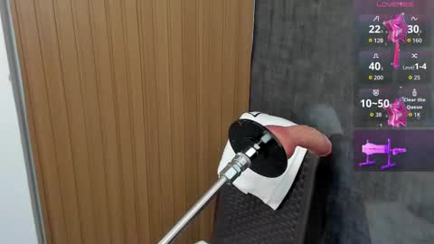 Snapshot of lola_clit chatting on September 18, 11:53 am lola online show from September 18, 11:53 am