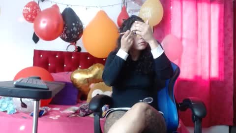 Snapshot of lola_fiery chatting on December 28, 1:38 pm lola_fiery online show from December 28, 1:38 pm