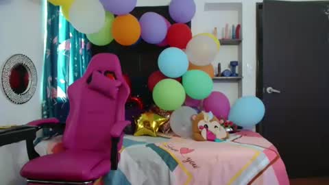 Snapshot of lola_fiery chatting on September 10, 1:22 pm lola_fiery online show from September 10, 1:22 pm