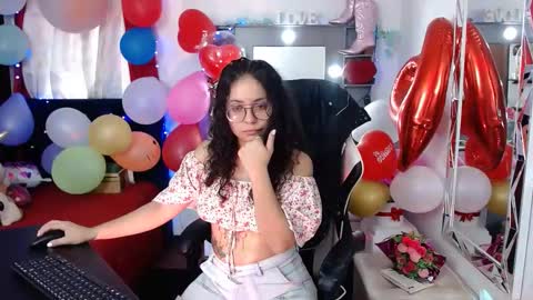 Snapshot of lola_fiery chatting on February 26, 12:27 pm lola_fiery online show from February 26, 12:27 pm