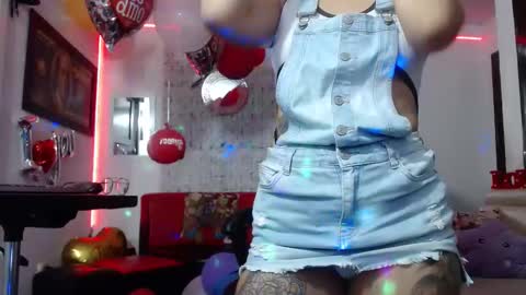 Snapshot of lola_fiery chatting on February 14, 12:14 pm lola_fiery online show from February 14, 12:14 pm