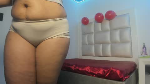 lola_js online show from June 11, 12:02 pm
