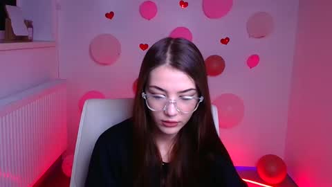 Snapshot of lola_looo chatting on March 10, 7:11 am Daniel online show from March 10, 7:11 am