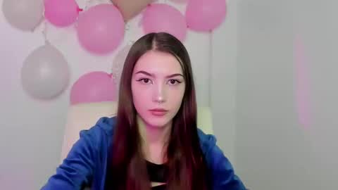Snapshot of lola_looo chatting on March 9, 7:01 am Daniel online show from March 9, 7:01 am