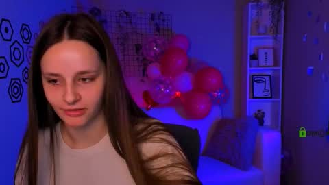 lola_shyy online show from March 3, 1:06 pm