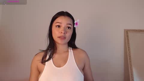 lola_sweeet18 online show from October 2, 10:42 am