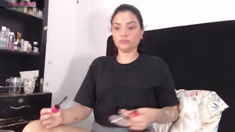 Snapshot of lolaa_staars chatting on January 26, 1:41 am lolaa_staars online show from January 26, 1:41 am