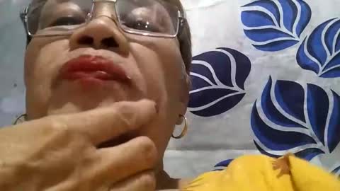 tey online show from February 12, 12:22 pm