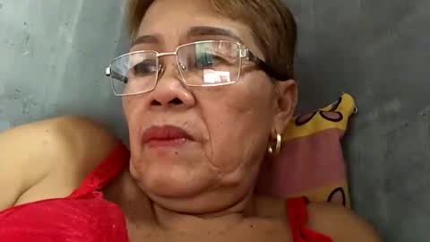 tey online show from January 31, 1:54 am