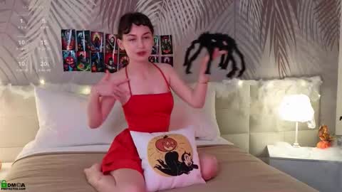 Snapshot of lolaprise chatting on November 1, 2:16 am Lola online show from November 1, 2:16 am