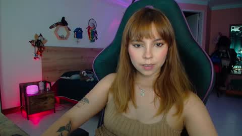 Snapshot of lolaverse chatting on September 24, 9:14 pm Lola doll online show from September 24, 9:14 pm