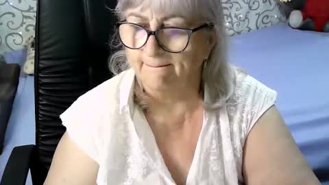 Snapshot of lolkaalyss chatting on January 14, 7:00 pm LolkaAlyss online show from January 14, 7:00 pm