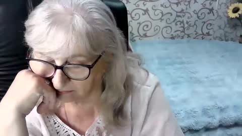 Snapshot of lolkaalyss chatting on September 18, 6:28 pm LolkaAlyss online show from September 18, 6:28 pm