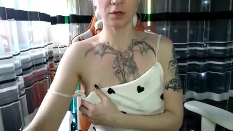 Lisa online show from January 8, 8:51 am