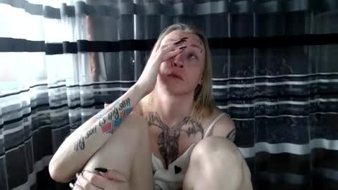 Lisa online show from October 10, 7:35 am