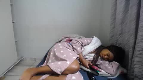 lolly_96 online show from October 21, 1:53 am