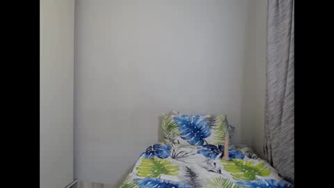 lolly_96 online show from October 8, 12:59 am