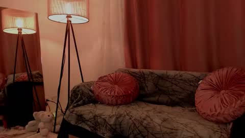 Lolly  online show from October 17, 4:37 am