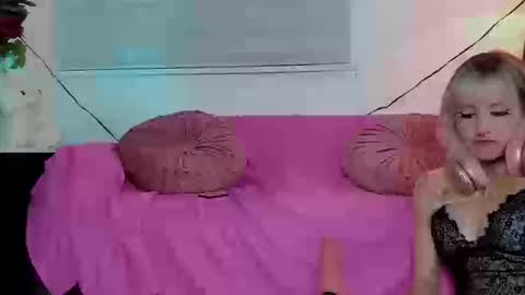 Lolly  online show from March 12, 5:10 am