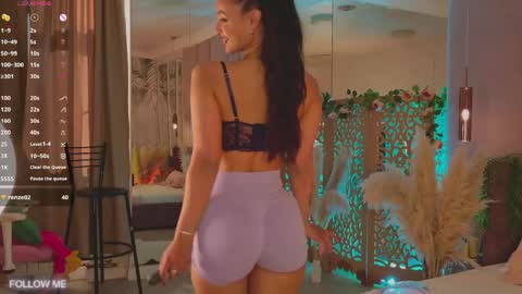 Lolly online show from June 3, 3:39 pm