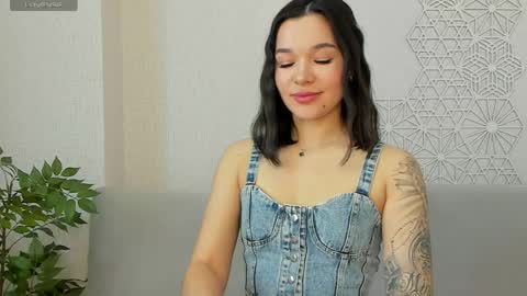 lolly_turner online show from March 24, 5:13 am