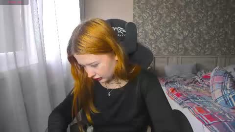 lona online show from June 19, 1:03 pm