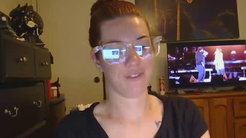 london lovesss online show from September 27, 5:03 am