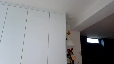 Em online show from January 13, 9:02 am