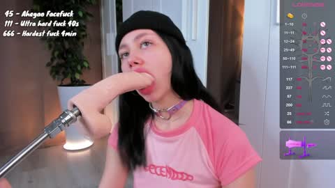 FloraIm new hereStreams 5 - 11 AM GMT 3 online show from February 4, 3:22 am
