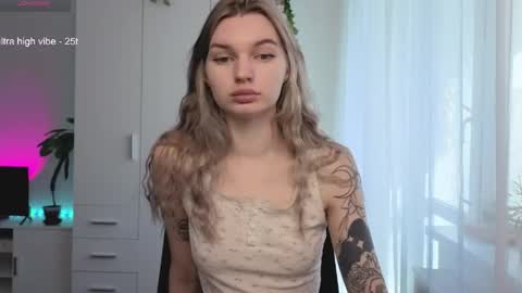 Luna online show from April 13, 12:28 pm