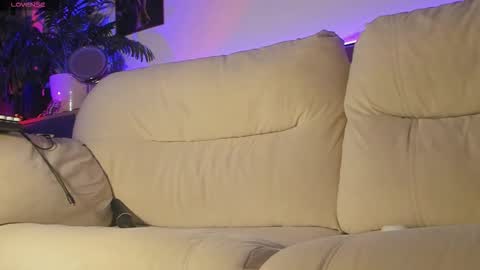 Lora heil online show from October 13, 3:58 pm