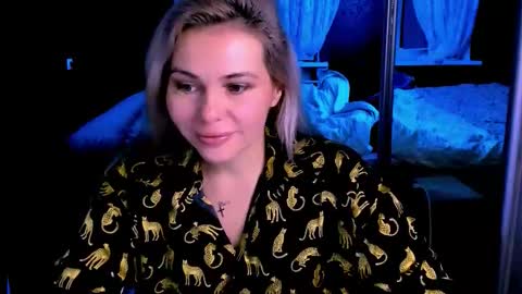 Lora online show from November 11, 2:29 am