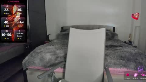 Lora online show from February 14, 2:19 pm