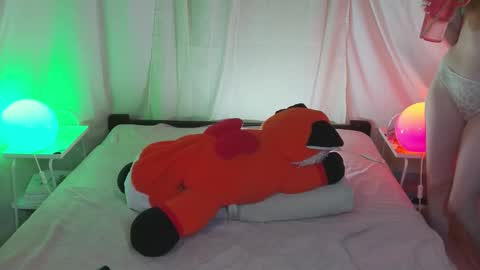 LoraFoxy online show from November 16, 9:48 pm