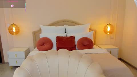 Lora online show from December 5, 8:54 pm