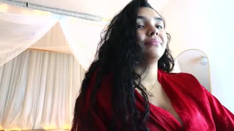 loreanis online show from October 7, 11:31 pm