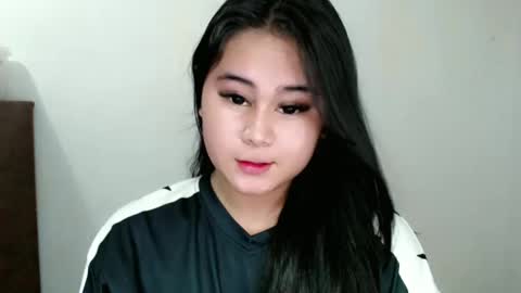 LOREN online show from January 28, 1:05 pm
